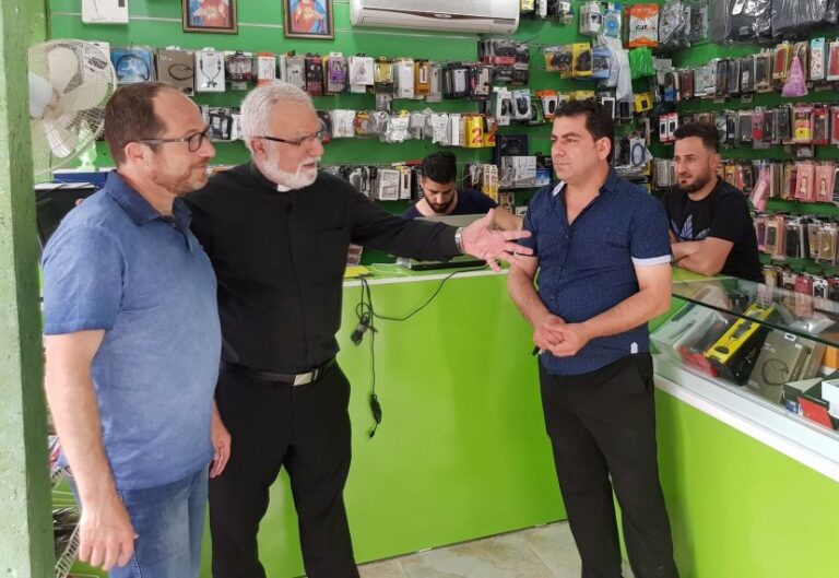 20211123T1130-IRAQ-CONSTRASTS-1512832